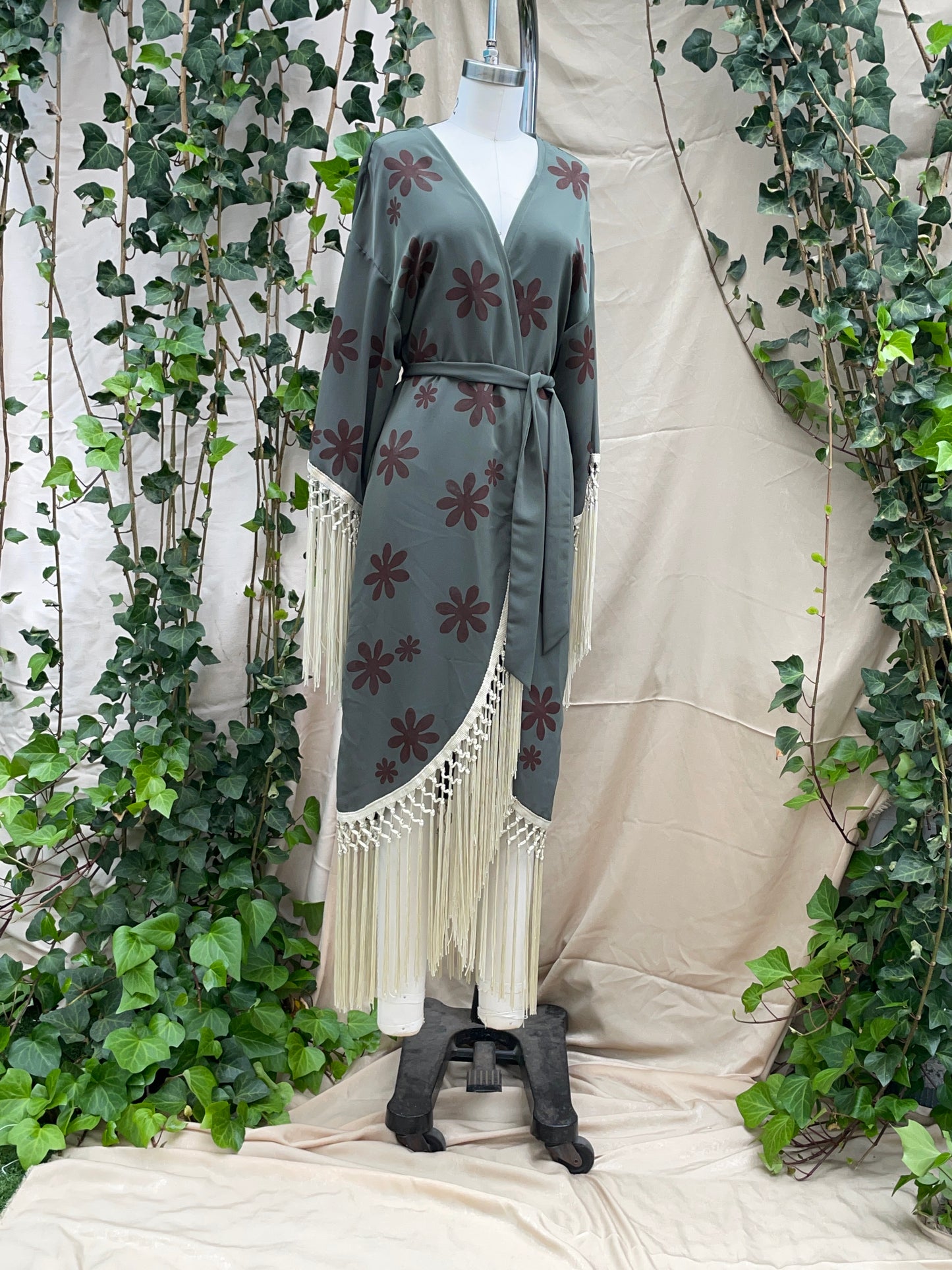 "Dazed and Dandy" Olive Daisy OOAK Robe OS(fits S-XL) Handprinted